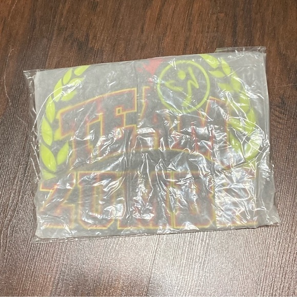 ZUMBA T-Shirt “TEAM ZUMBA” customazible 100% cotton Large new - Picture 4 of 4